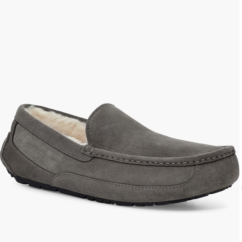 UGG Men’s Ascot Loafers
